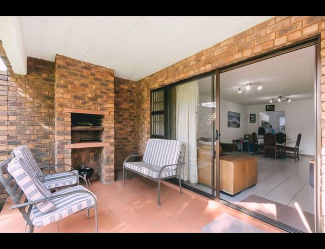 2 BEDROOM APARTMENT FOR SALE IN NORTHGATE